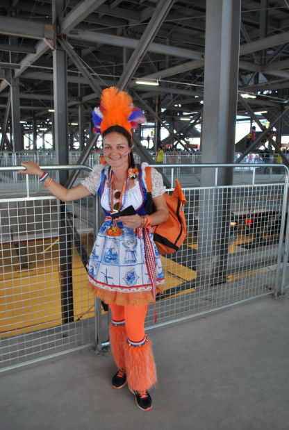 Dutch soccer fans show colorful spirit