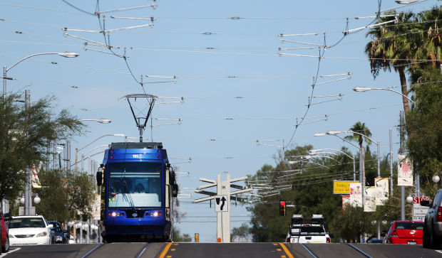 Tucson streetcar testing