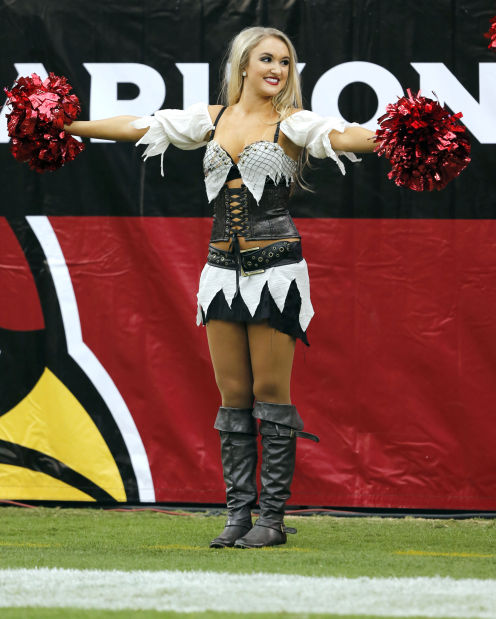 NFL Cheerleaders, week 8