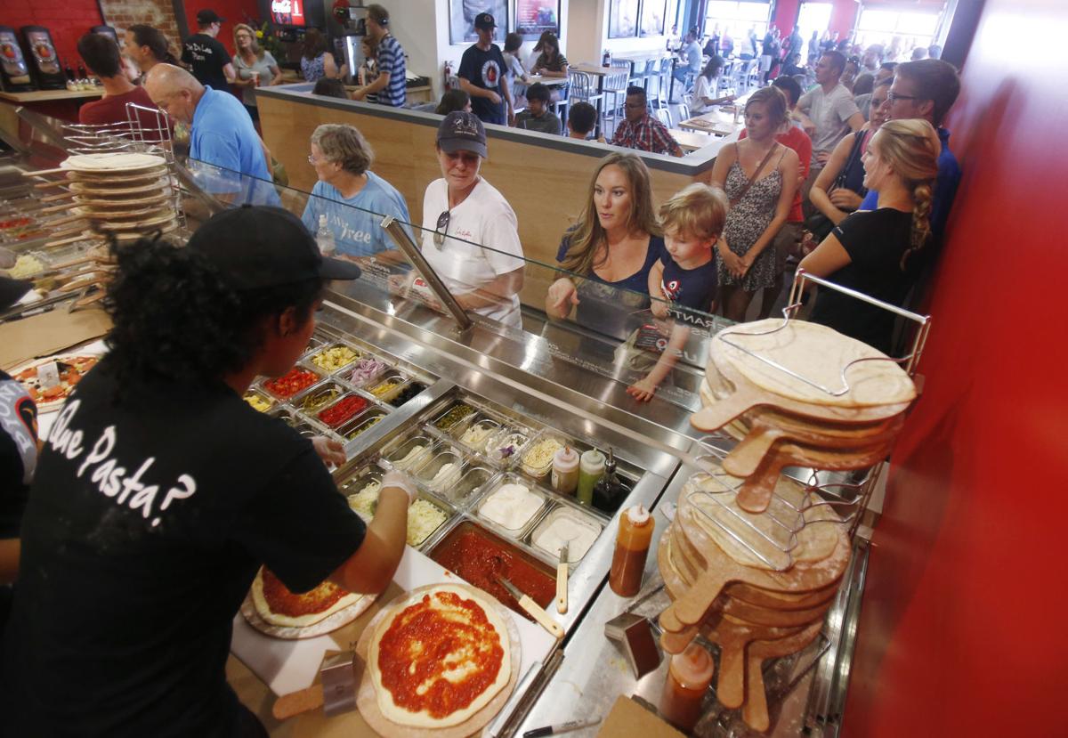 Pionic Pizza grand opening