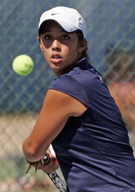 Tennis: I-Ridge's two pairs make winning hand