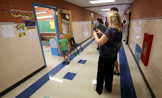 Photos: First day of school at Marshall Elementary | News | tucson.com