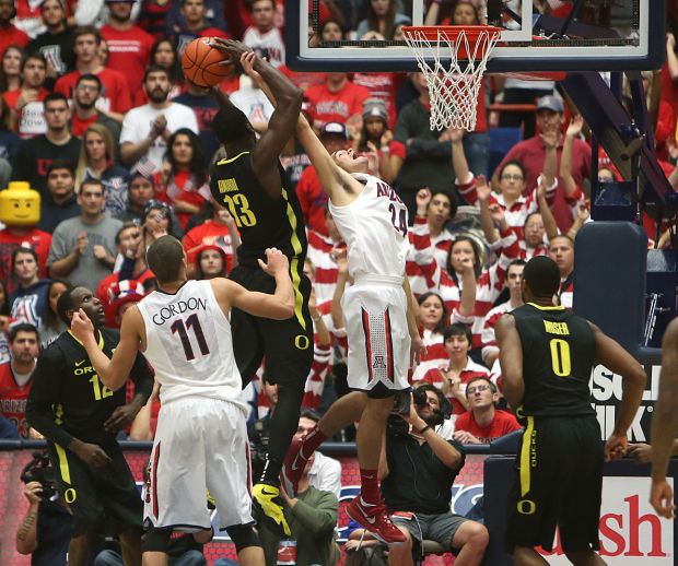 No. 2 Arizona 67, Oregon 65