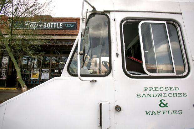 Foodie Fleet at Tap & Bottle