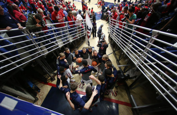 No. 2 Arizona 67, Oregon 65