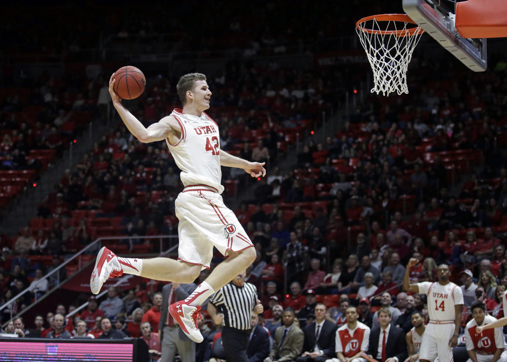 Taylor leads No. 22 Utah over No. 9 Arizona 70-64