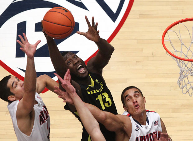 No. 2 Arizona 67, Oregon 65