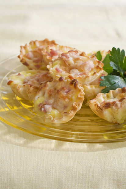 Frame your Easter meal with an easy appetizer and dessert