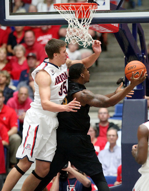 Kaleb Tarczewski's Wildcat dossier