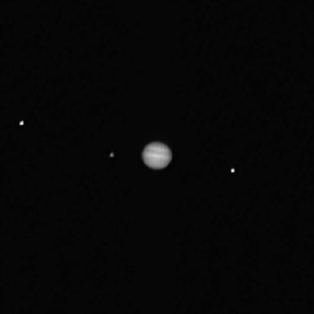 seeing jupiter through a telescope