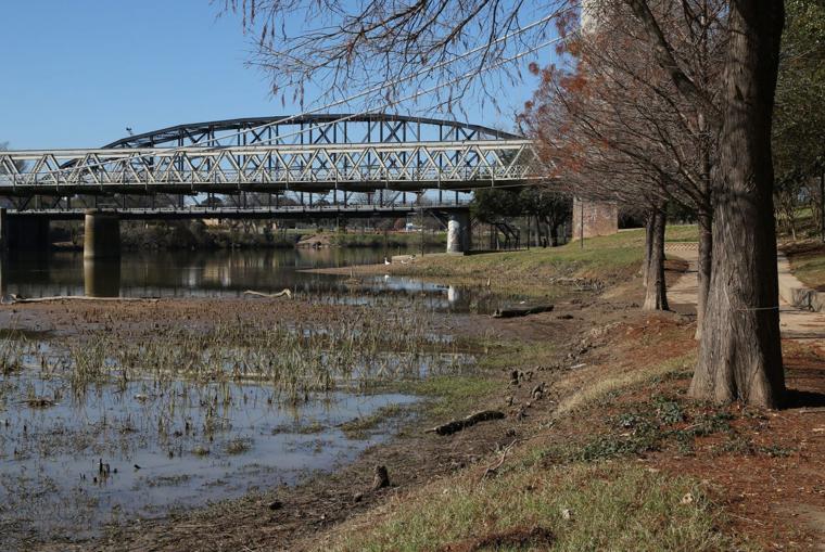 Riverwalk ra2