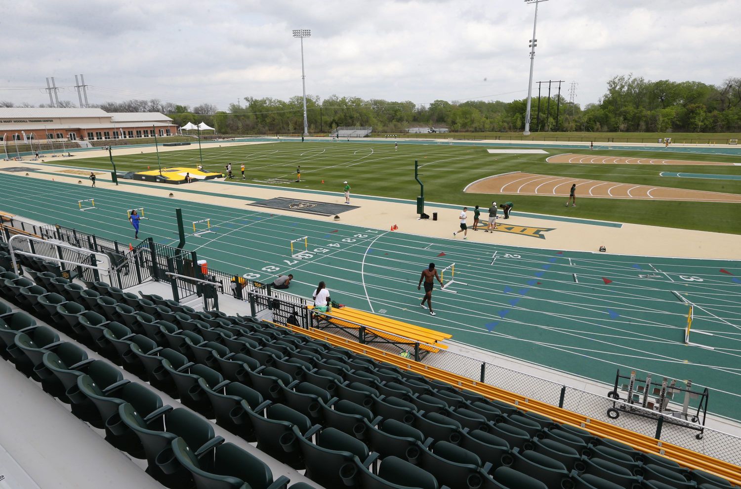 Baylor hosts housewarming party at new riverside Clyde Hart track