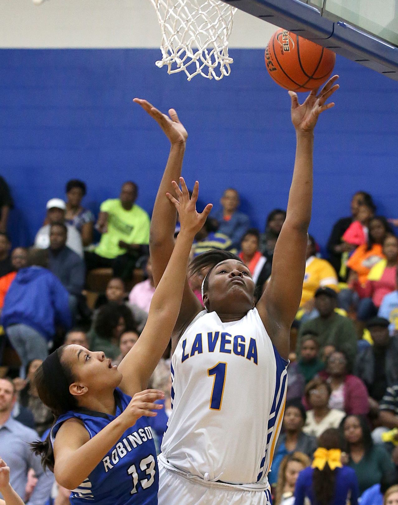 La Vega post Erin DeGrate pledges to Louisville Central