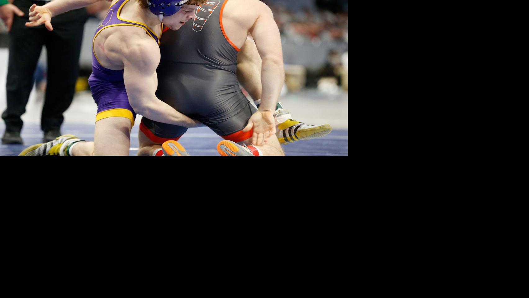 NCAA wrestling: Lujan wins thriller, UNI has four alive at NCAA championships (PHOTOS 
