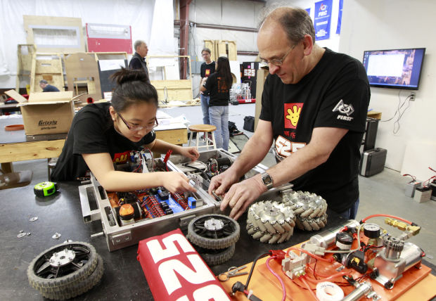 122113bp-robot-to-china-1