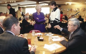 Branstad says win in South Carolina would give Romney momentum