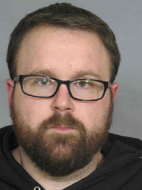 Teacher pleads to prescription drug charges - Waterloo Cedar Falls Courier