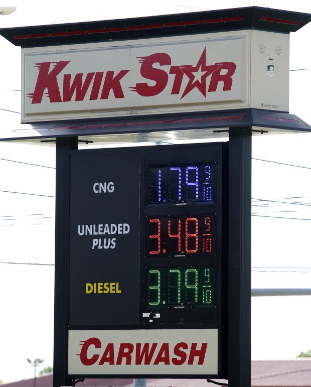Cedar Falls Kwik Star adds natural gas option Business Monthly
