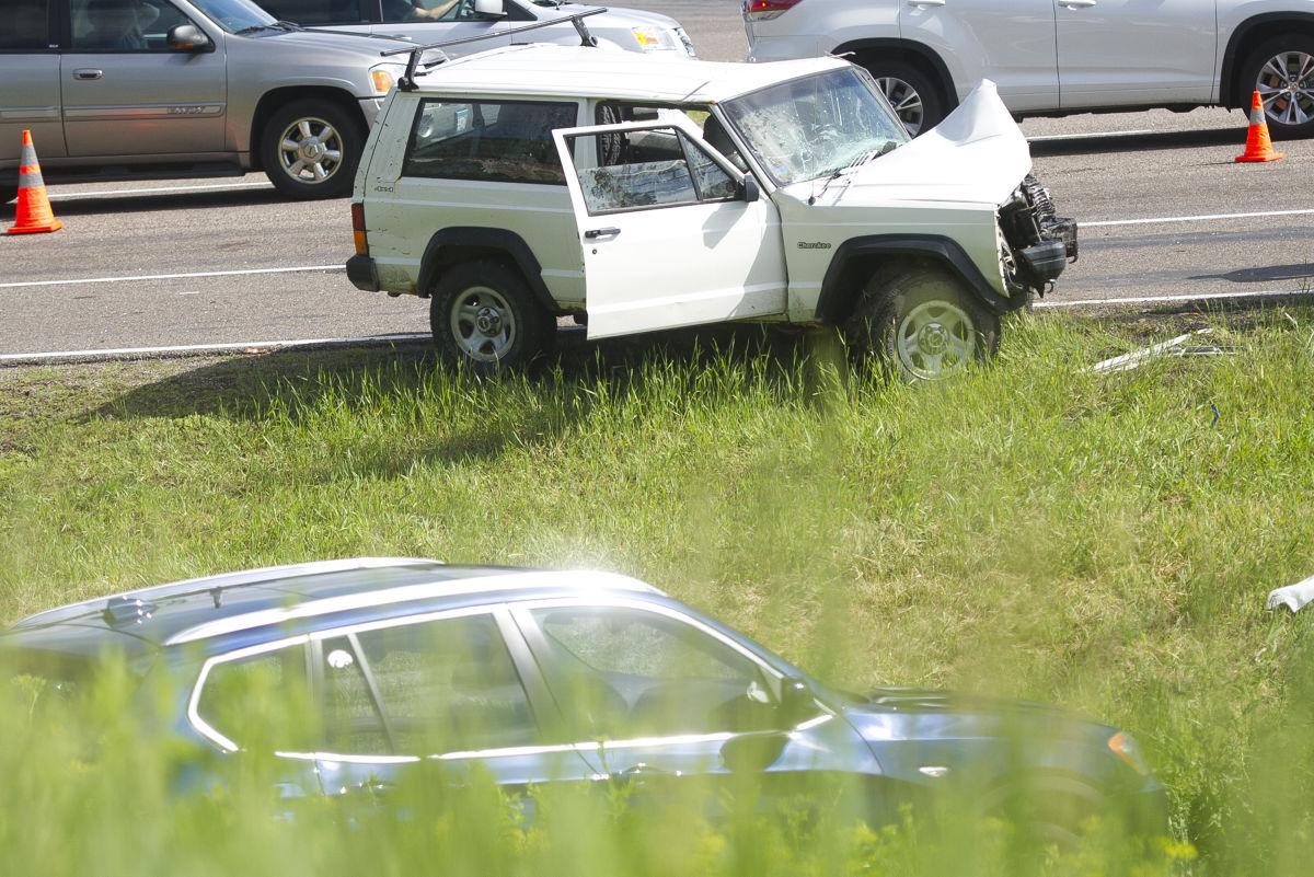 2 injured in Hwy. 61 crash in Winona Thursday after car crosses median