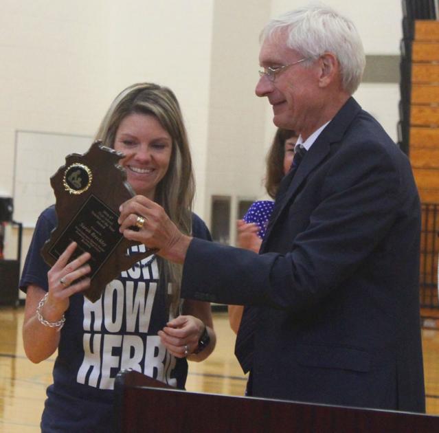 Reedsburg educator wins Teacher of the Year - Reedsburg Times Press