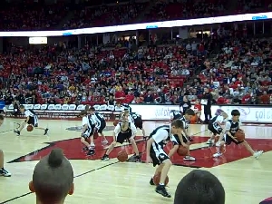 Sauk Prairie's youth basketball halftime show
