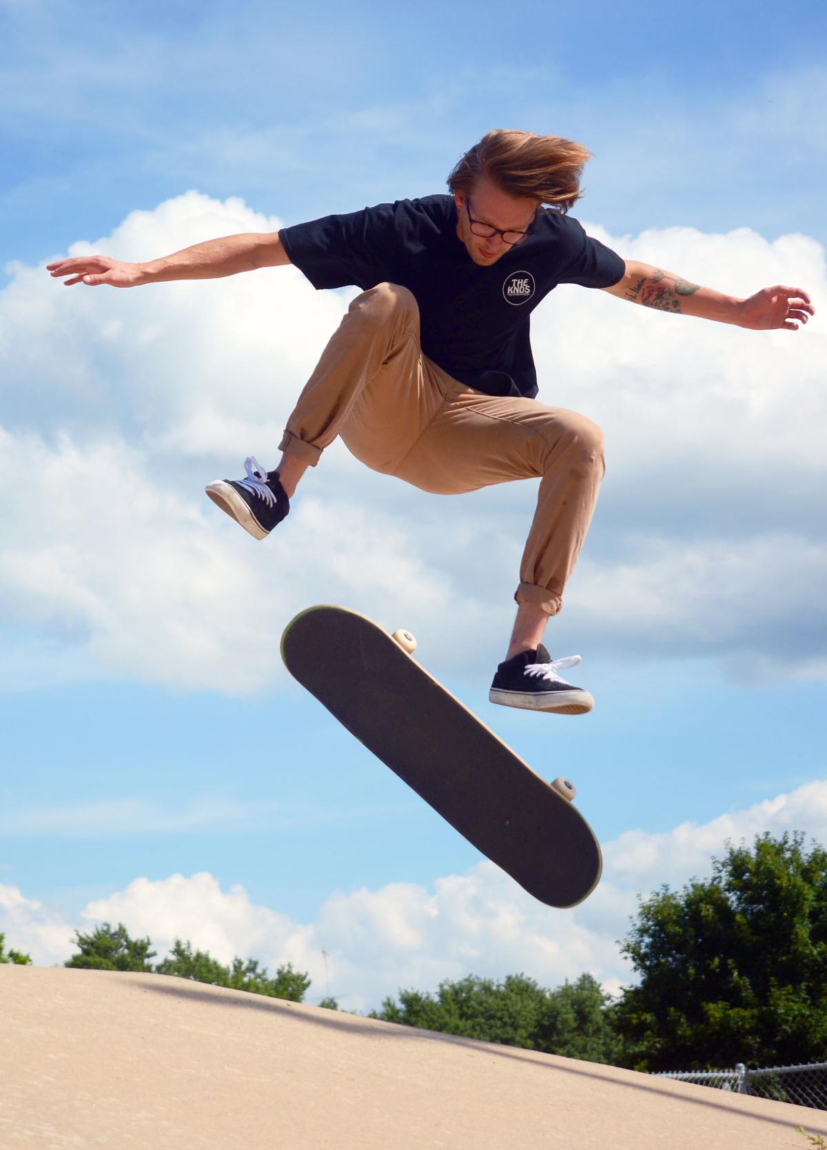 trent maxwel skateboarding