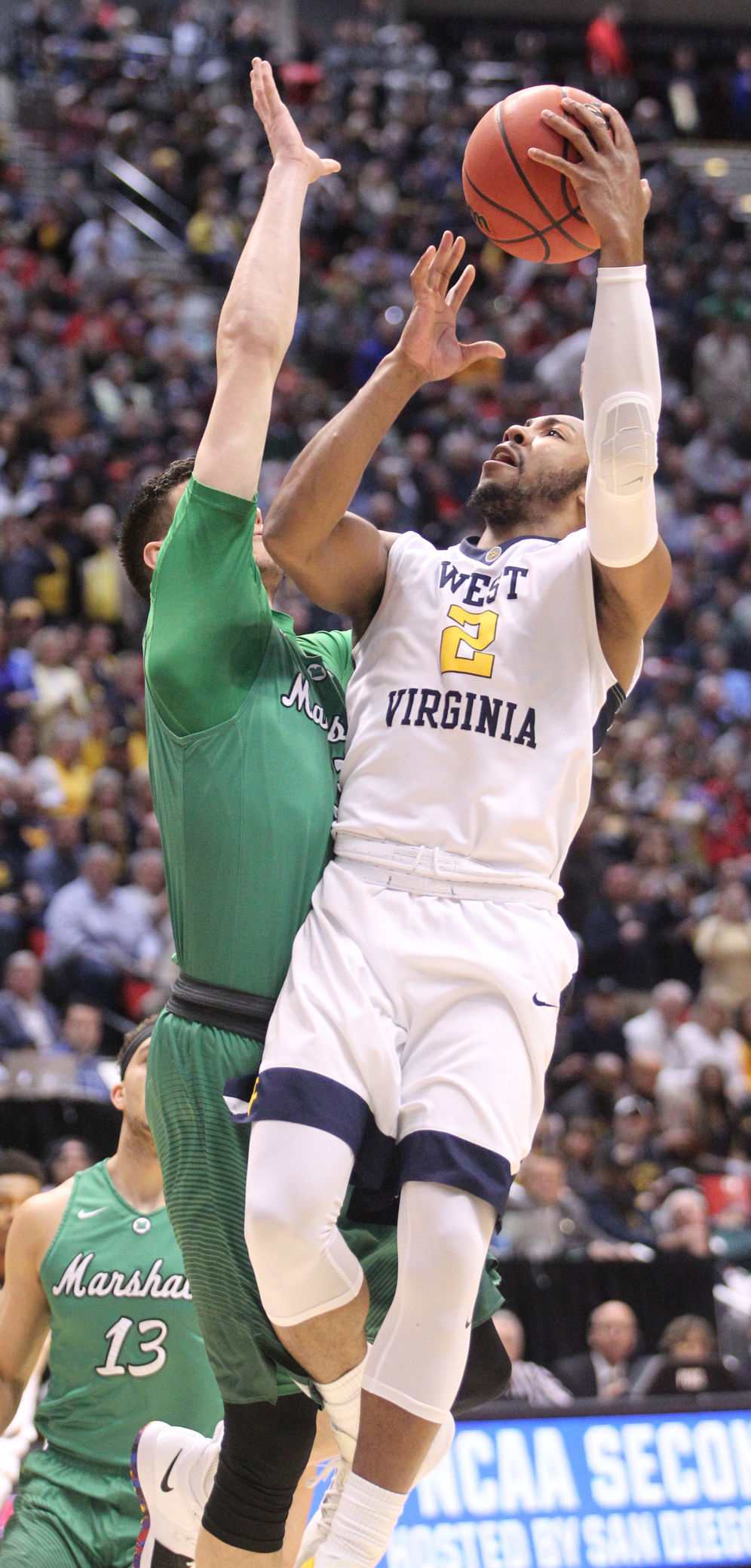 jevon carter goes to the rim.jpg