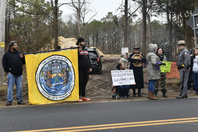 Shinnecock Burial Ground Battle Tears Scar Off Old Wounds | Government ...