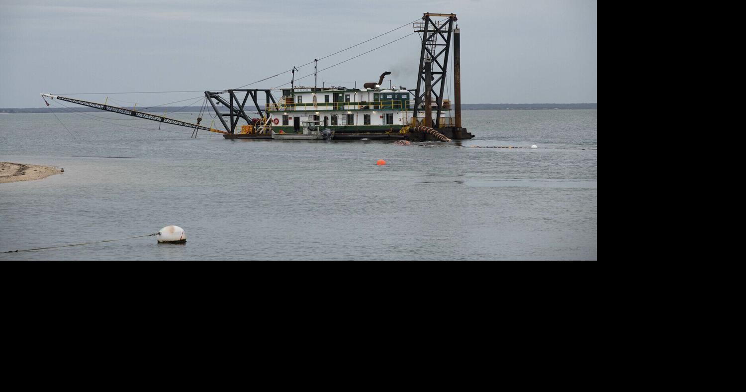 'A Smattering of Complaints' Over Napeague Harbor Dredging | The East ...