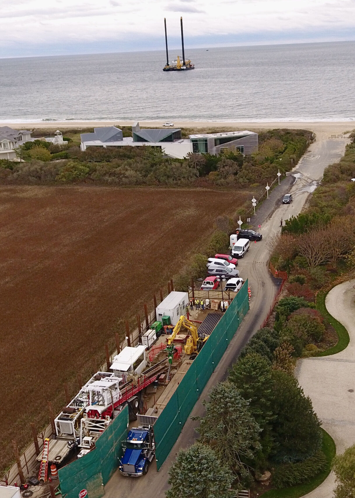 Oceanfront Drilling Begins for Wind Farm Cable in Wainscott | The