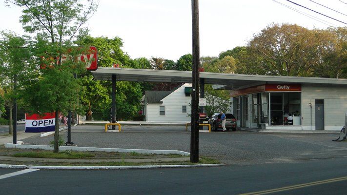 Sag Harbor Getty Reopens After Five-Month Vacancy | News | 27east.com