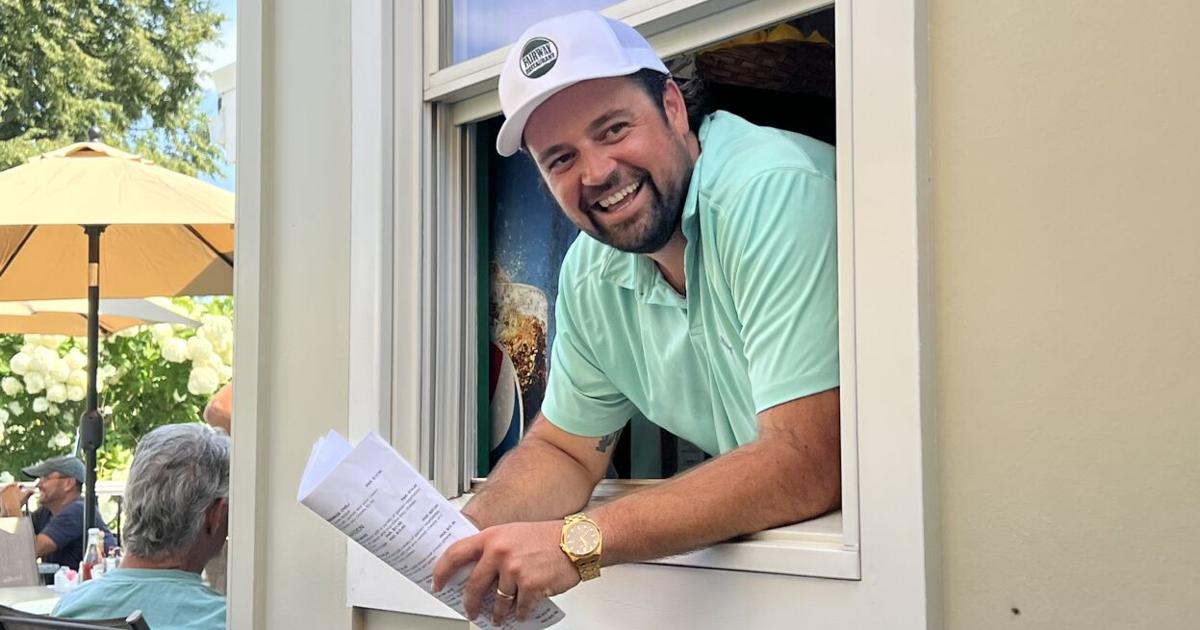 Fairway Restaurant at Poxabogue Golf Center Reopens After Long Renovation