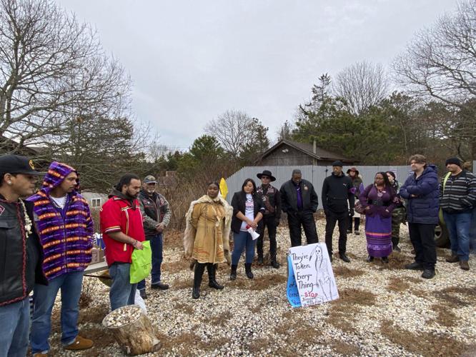 Shinnecock Burial Ground Battle Tears Scar Off Old Wounds | Government ...