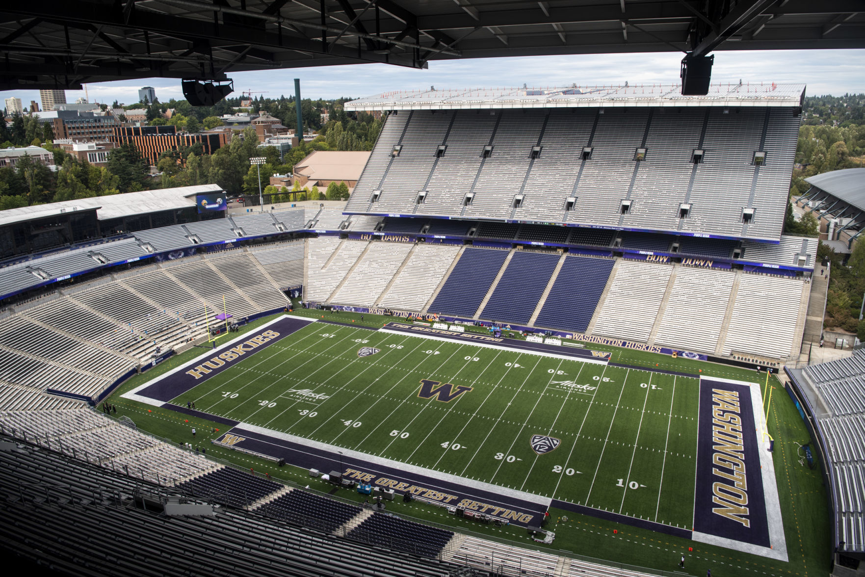 washington husky football game live