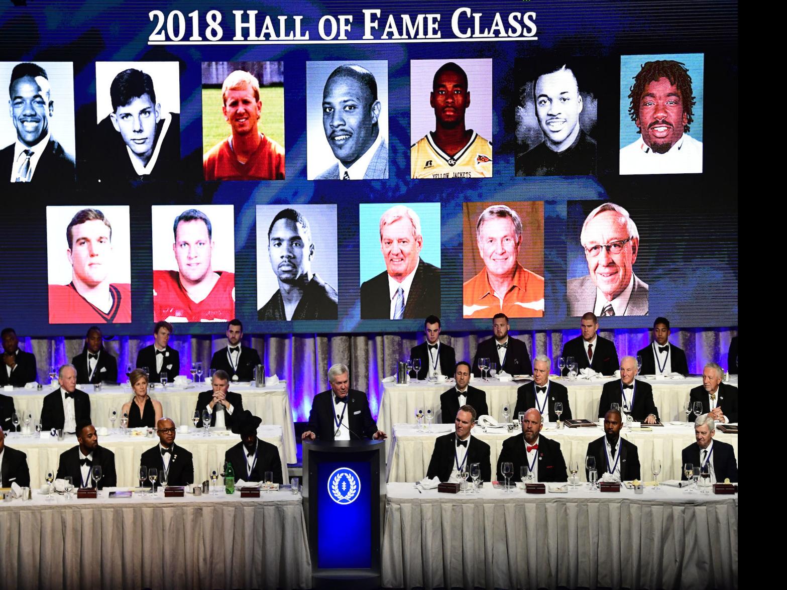 Far From Normal Former Montana Qb Dave Dickenson Inducted Into
