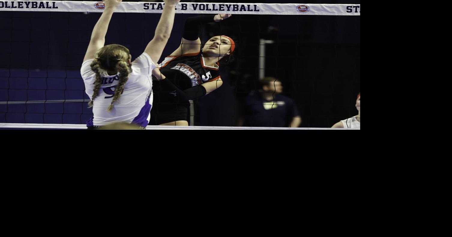 Class B state volleyball tournament photos day three
