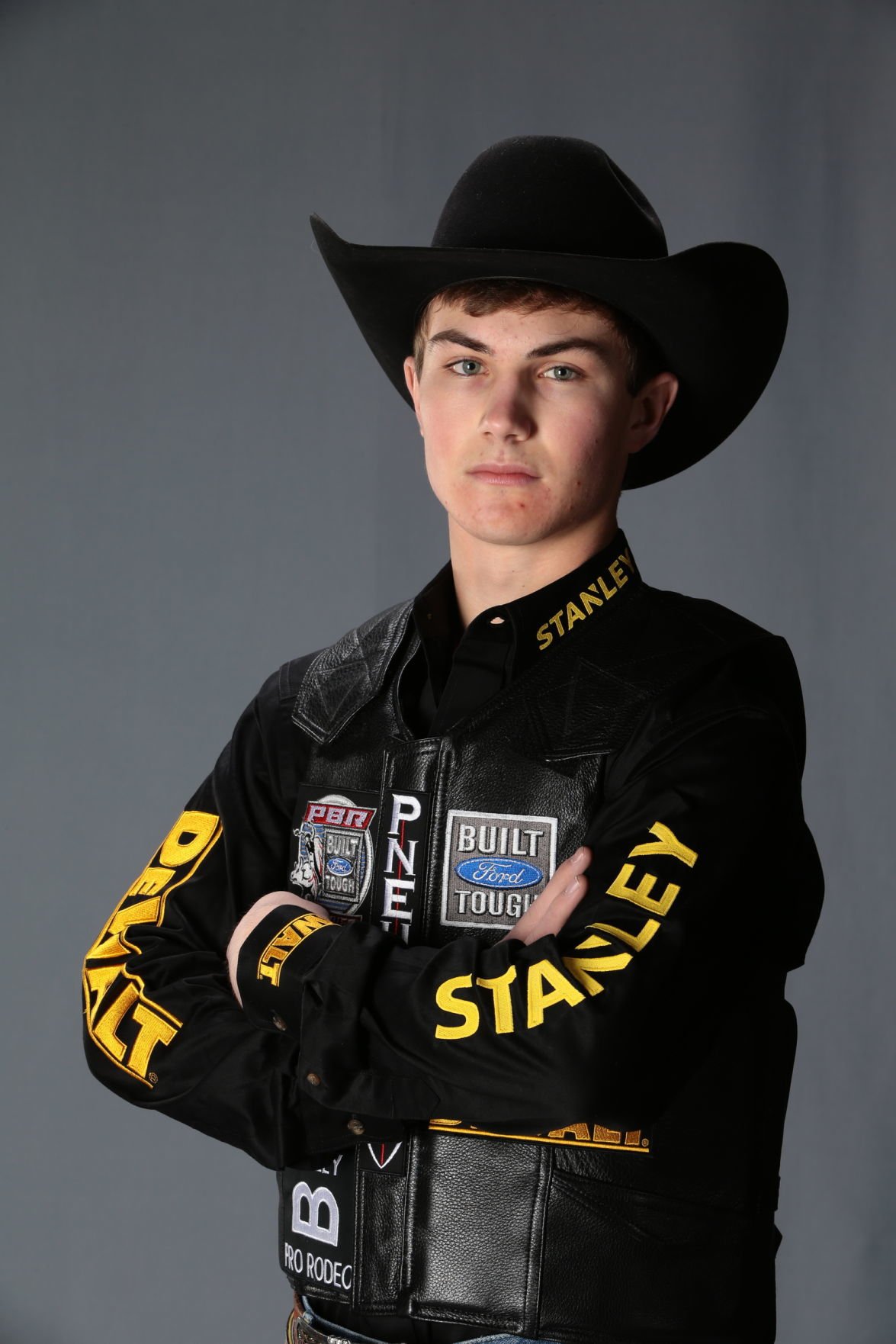 Montana bull rider Jess Lockwood wins The American | Rodeo