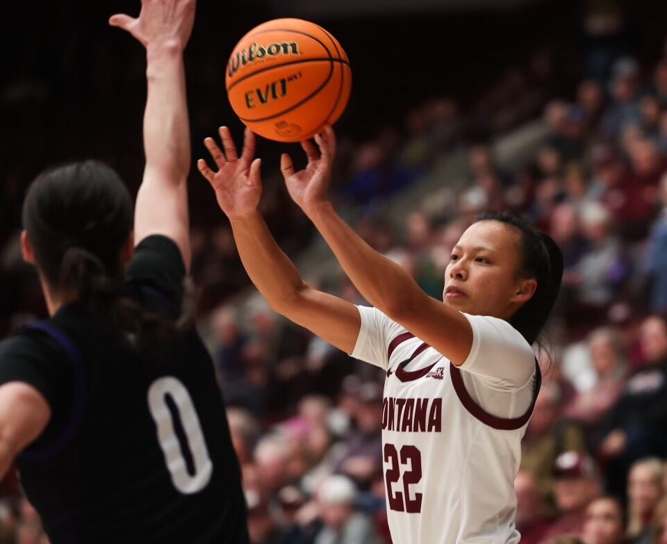 Iona Softball Team in Action - 2025 Schedule