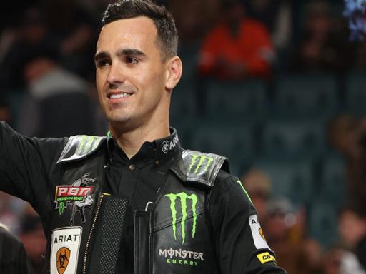 two-time-defending-billings-stop-champion-jose-vitor-leme-wins-oklahoma-pbr-elite-event-rodeo-406mtsports-com