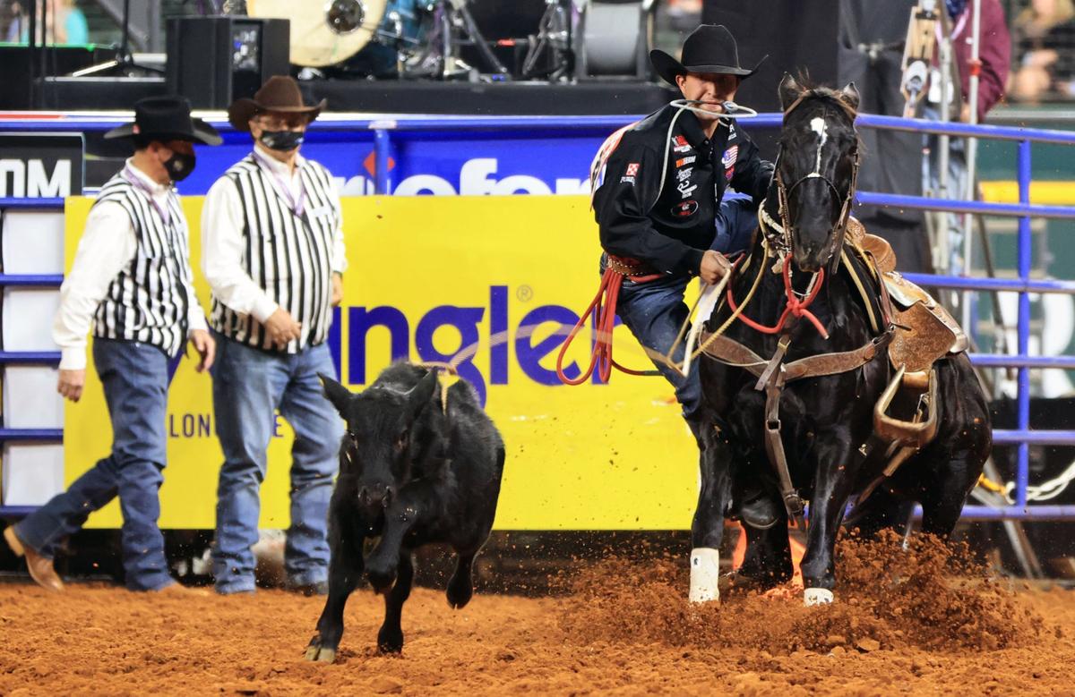 National Finals Rodeo Defending Champ Haven Meged Of Miles City Wins Final Go Round Of Tie Down Roping Rodeo 406mtsports Com