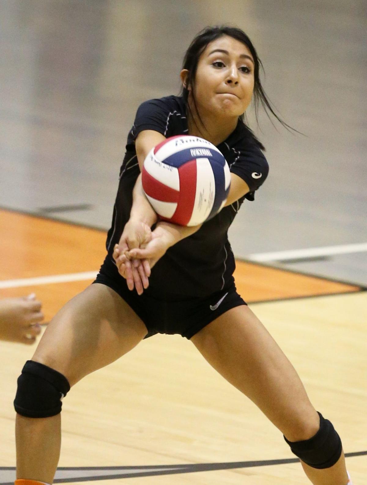 Raegan Steiner, Billings Senior volleyball sweeps Billings West High