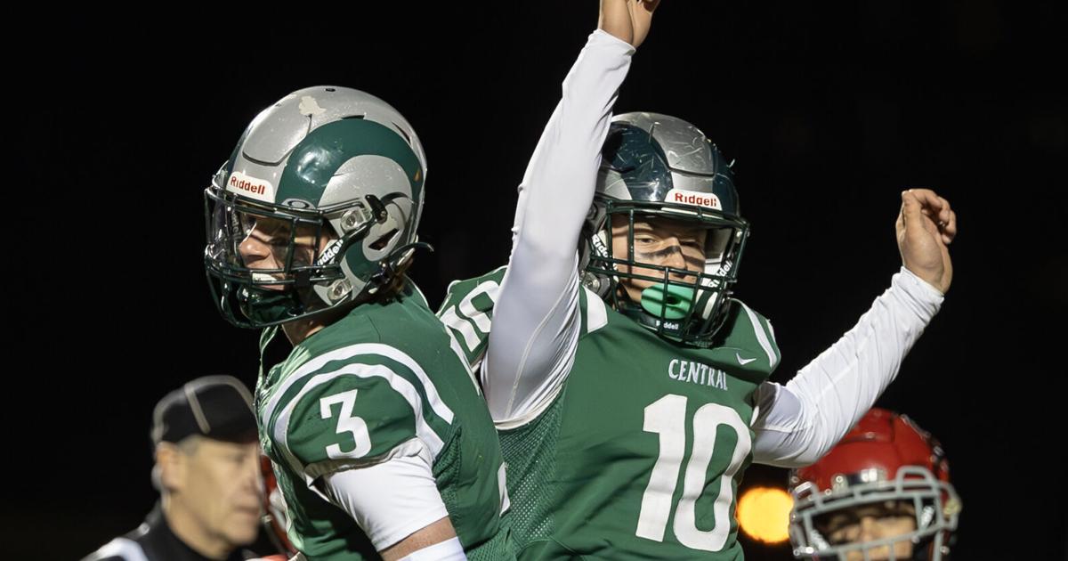 Montana high school football rankings after Week 8