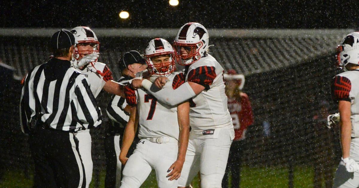 Footballaa Guide to the Class AA football playoff quarterfinal round