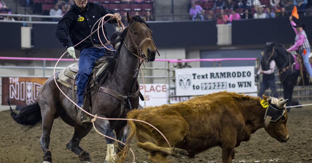 Nickyos Rodeo Photos: Friday at NILE Rodeo