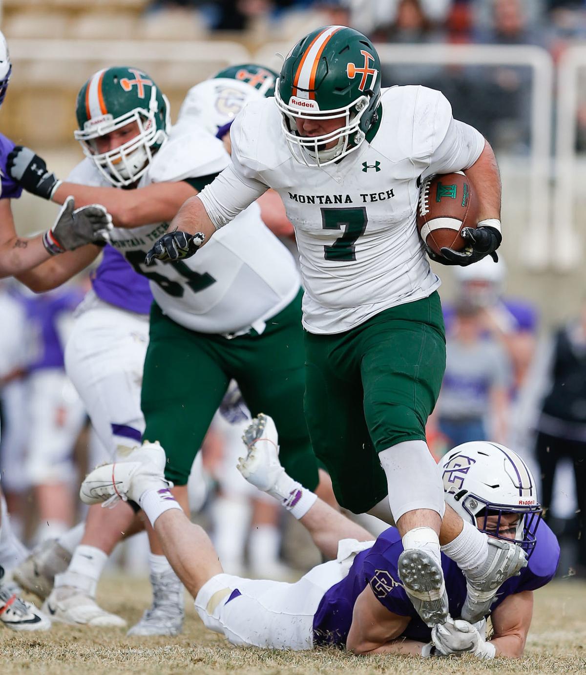 Carroll College Football Upsets No 17 Montana Tech For First