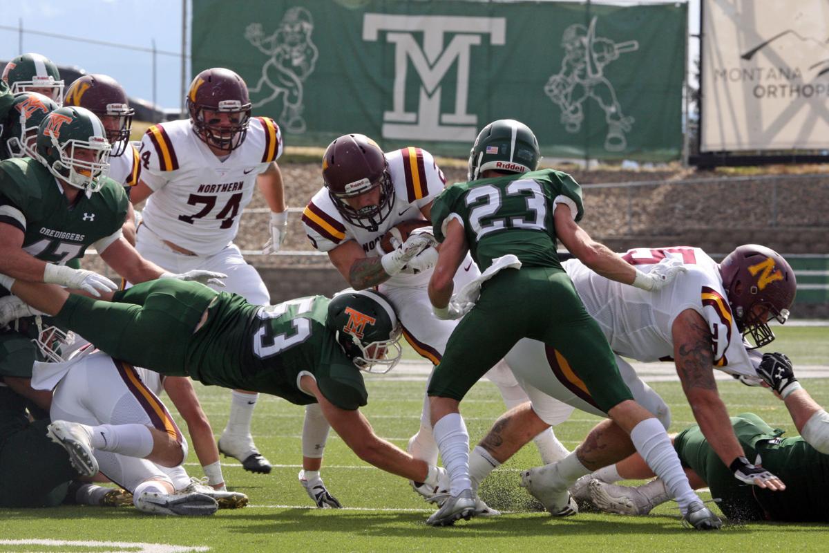 Play Like Sharks Linebackers Carter Myers And Jake Clarke Take