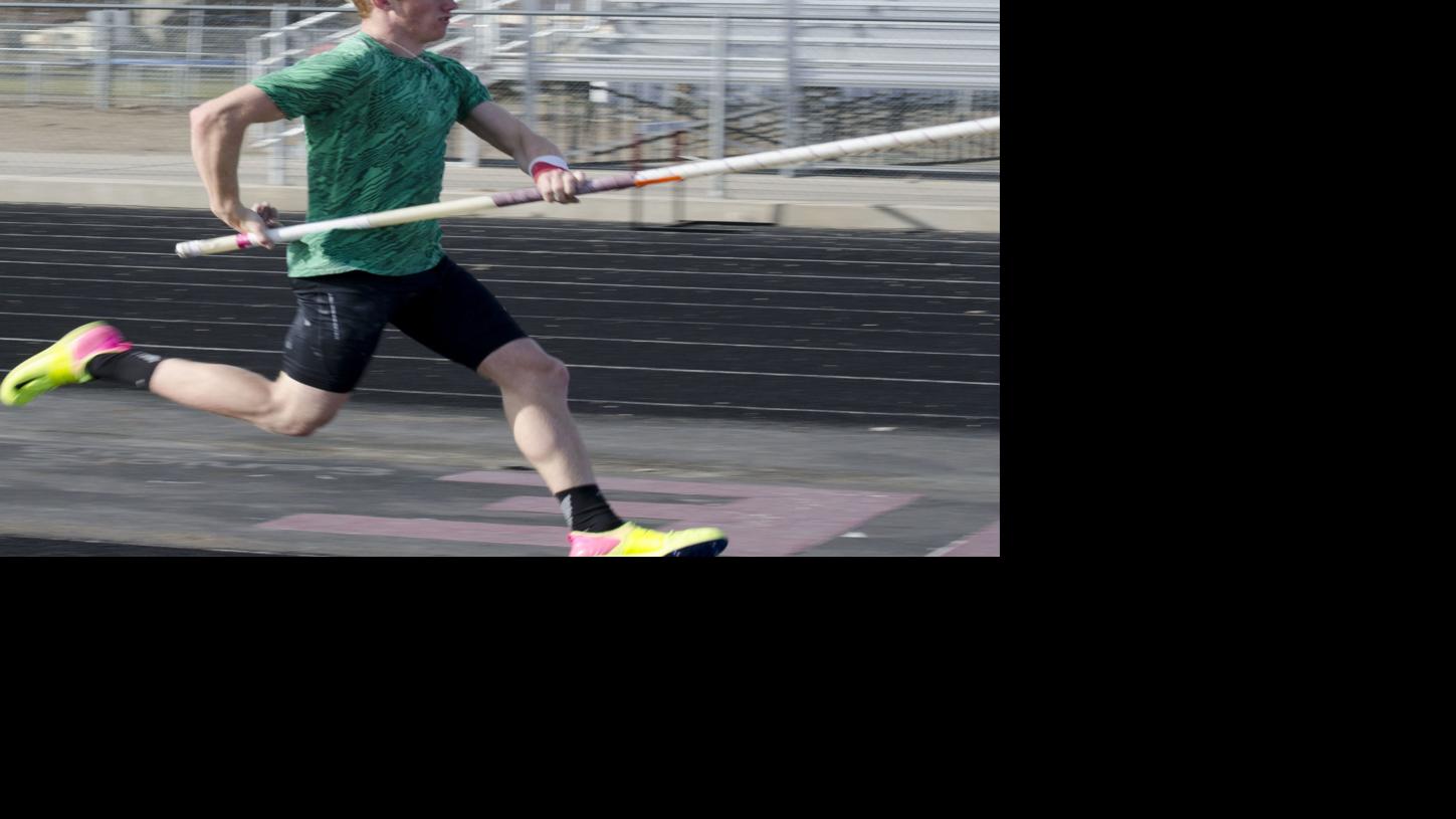 Sidney pole vaulter Garrison Hughes commits to Nebraska High School