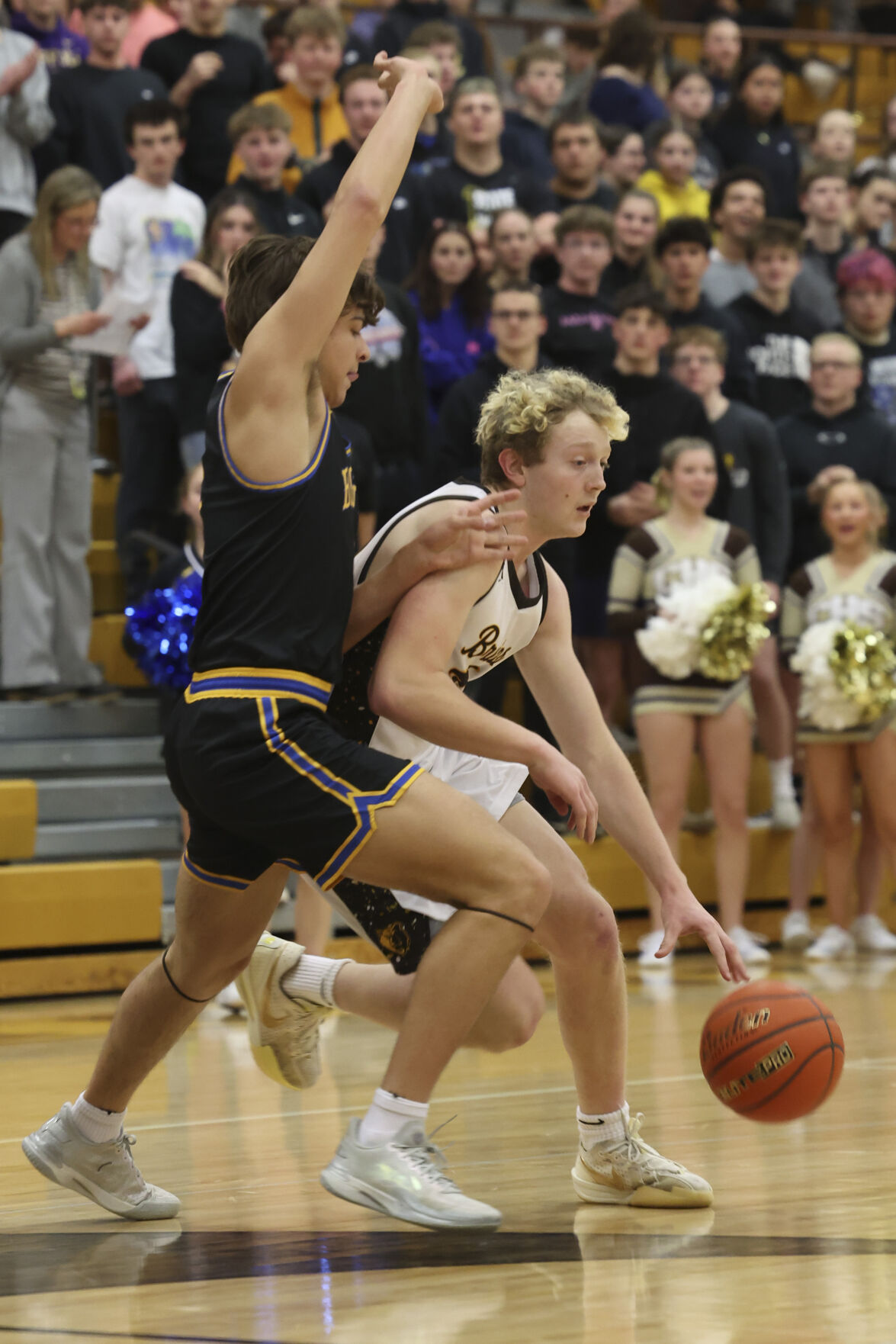Helena Capital boys clinch state basketball tournament spot