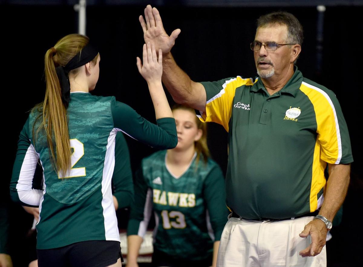 Broadus advances to unbeaten semifinal match for a 2nd straight year