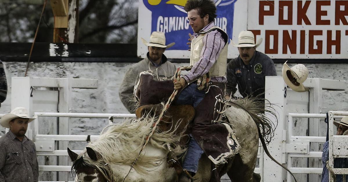 Cowboys and cowgirls prevail over rain, mud on final night of East ...